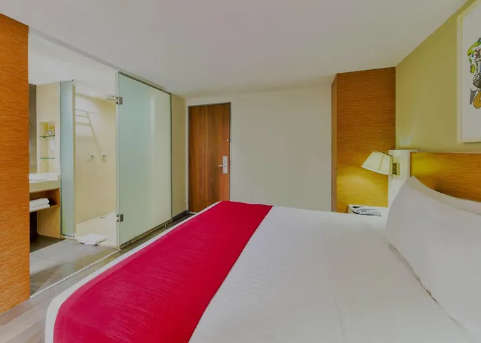Express By Marriott Ciudad De Alameda