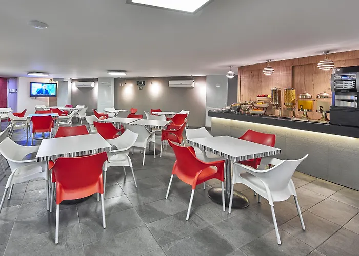 Hotel Express Ciudad De Alameda 3*