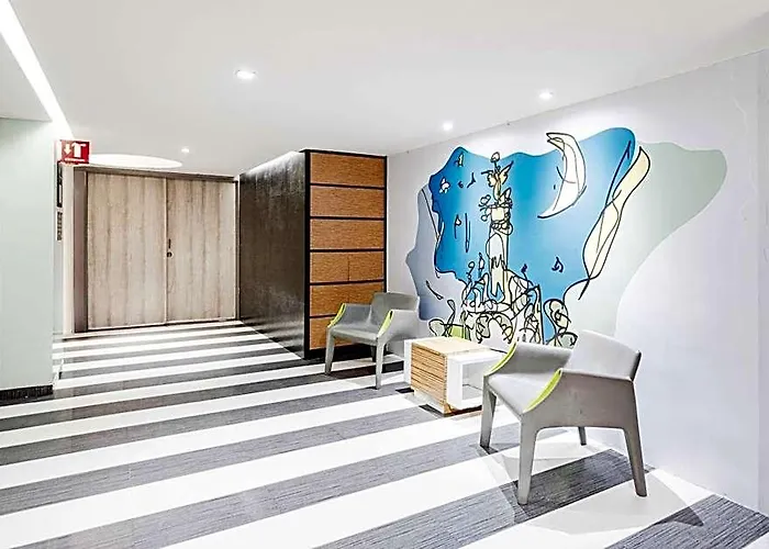 Отель Express By Marriott Ciudad De Alameda