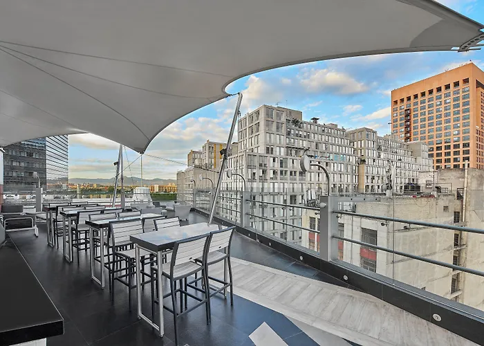 Отель Express By Marriott Ciudad De Alameda