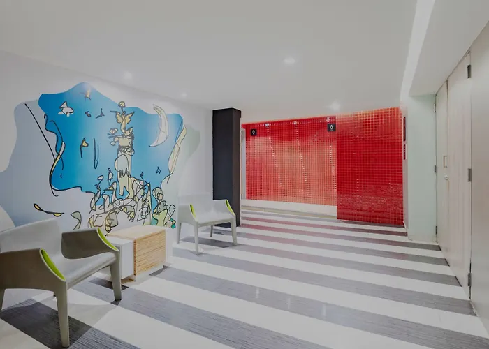 Отель Express By Marriott Ciudad De Alameda 3*
